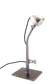 Lampe M