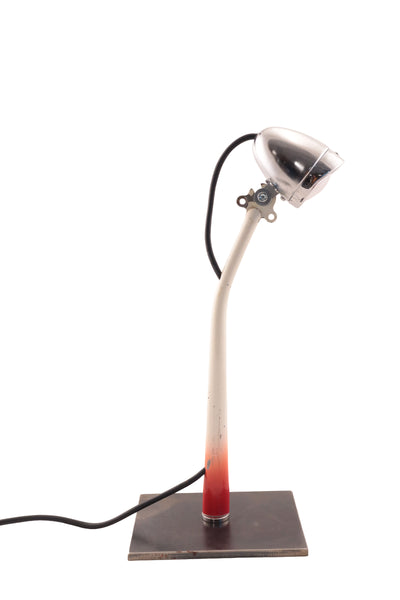 Lampe M