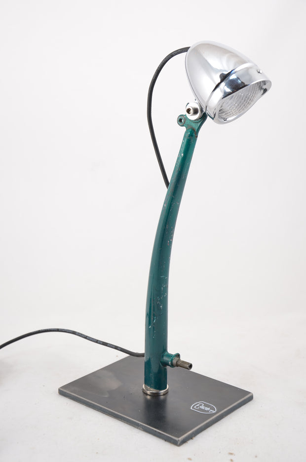Lampe M