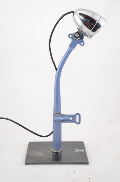 Lampe M