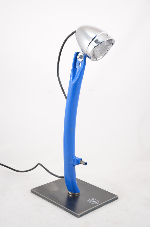 Lampe M