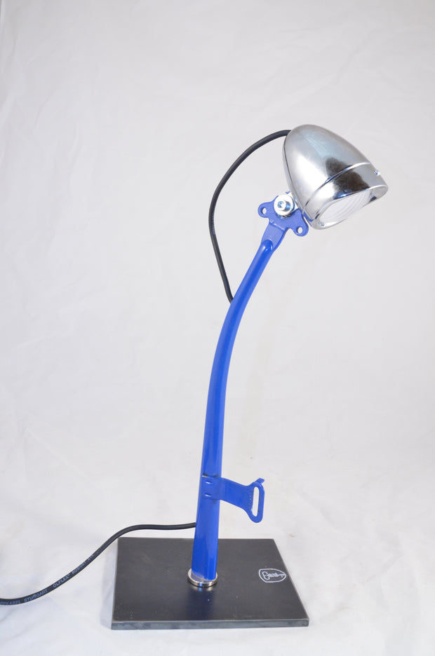 Lampe M