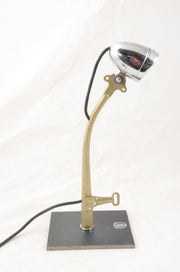 Lampe M
