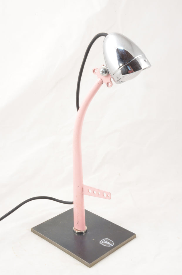 Lampe M