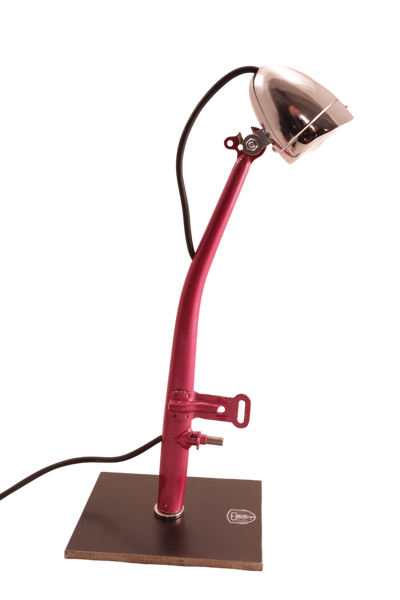 Lampe M