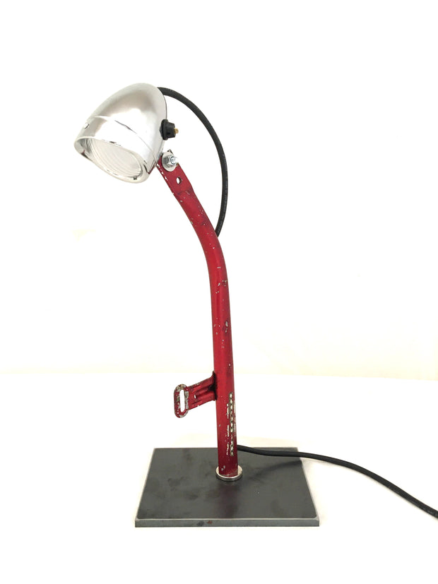 Lampe M