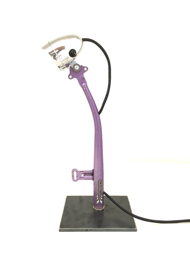Lampe M