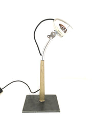 Lampe M