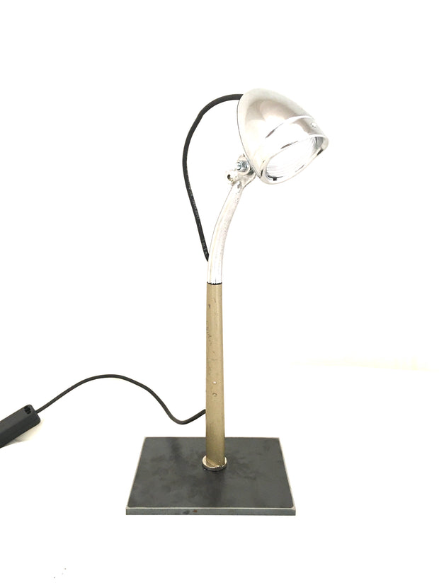 Lampe M